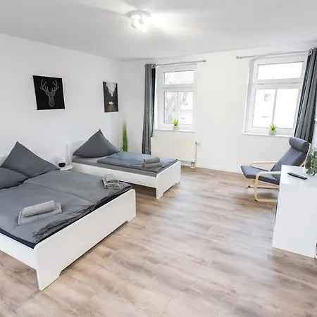 Schickes 1-raum-apartment Mit Balkon Und Vollausgestatteter Kueche 아파트 켐니츠