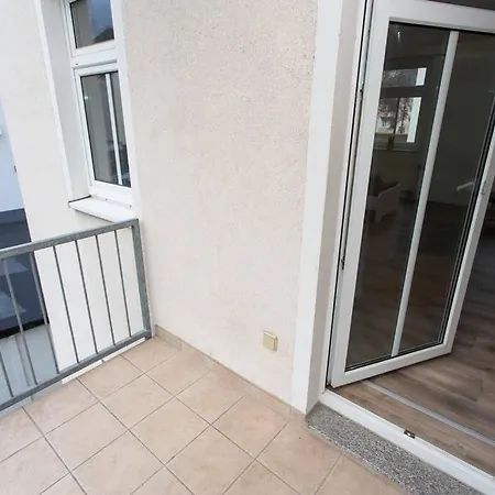 Schickes 1-raum-apartment Mit Balkon Und Vollausgestatteter Kueche * ケムニッツ