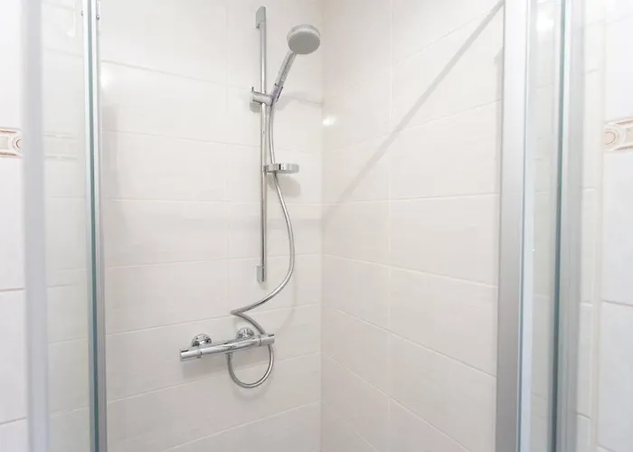 Schickes 1-raum-apartment Mit Balkon Und Vollausgestatteter Kueche Chemnitz