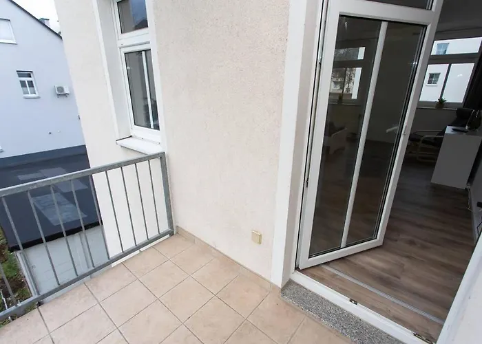 Schickes 1-raum-apartment Mit Balkon Und Vollausgestatteter Kueche * Chemnitz